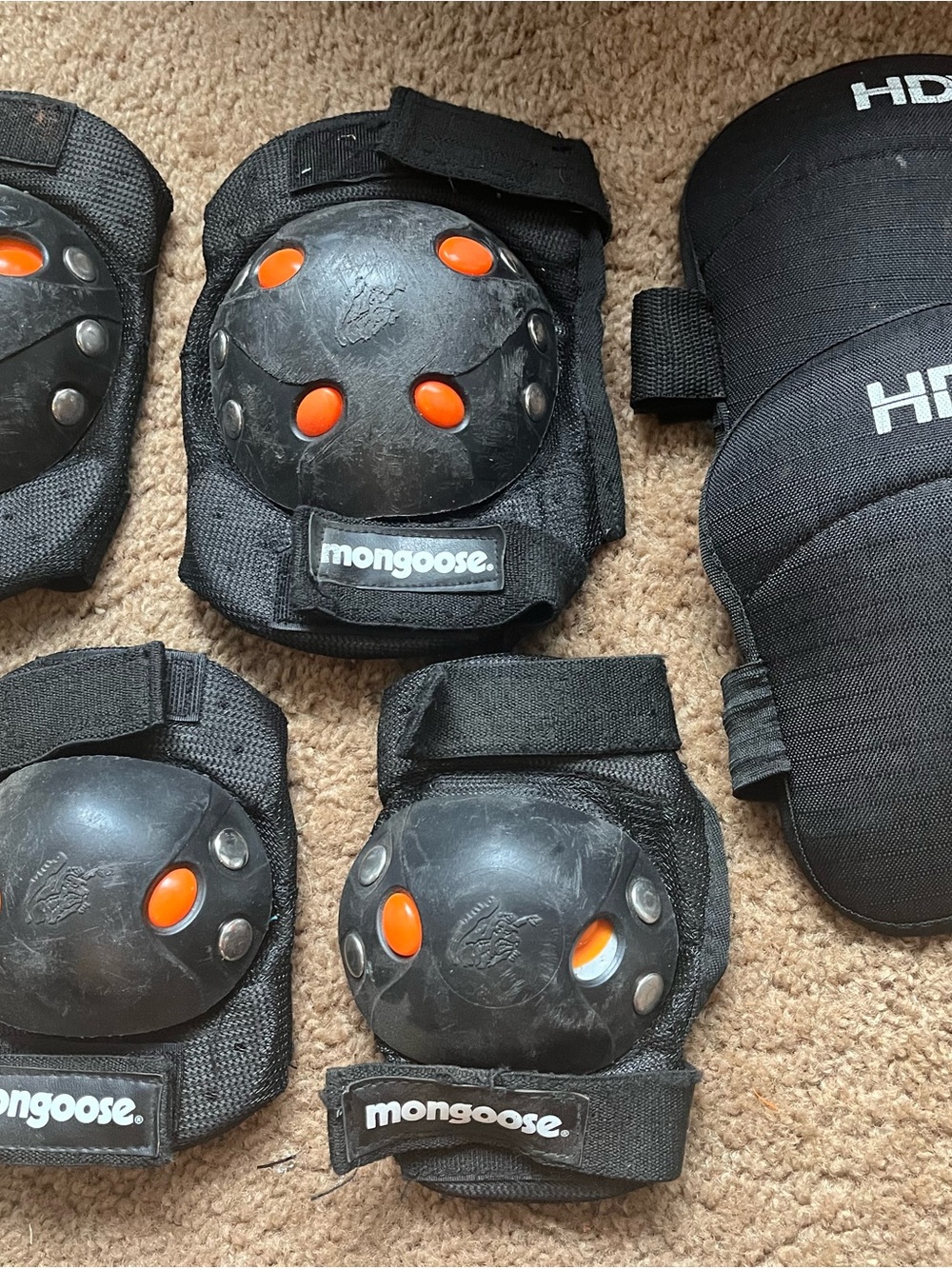Mongoose Knee Pads and Elbow Pads / HDX Kneepads